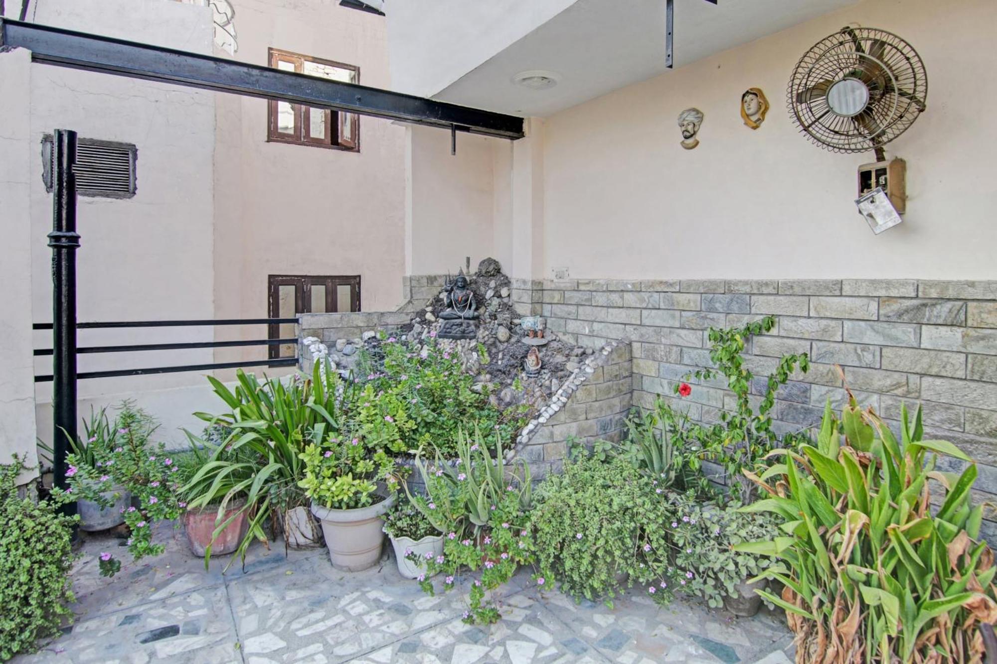 Hotel O Rak International Нью-Дели Экстерьер фото